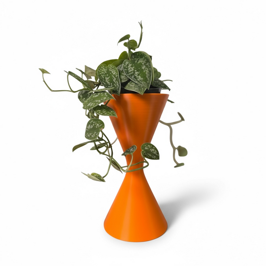 Lynch Plant Pot